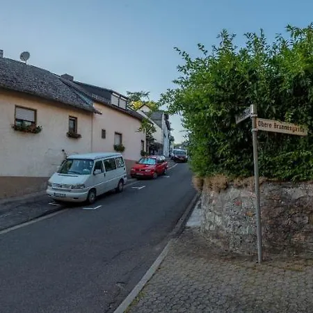 Bis 10 Personen Und 2,5 Schlafzimmern * Geisenheim