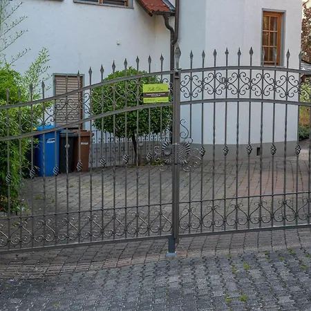 Bis 10 Personen Und 2,5 Schlafzimmern * Geisenheim