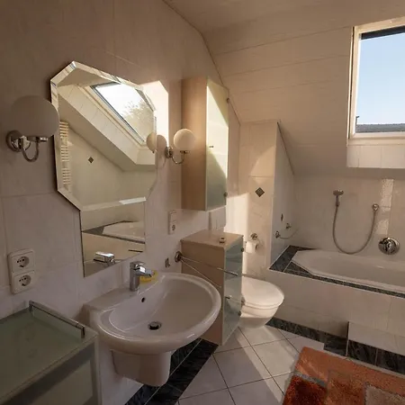 Bis 10 Personen Und 2,5 Schlafzimmern Apartment